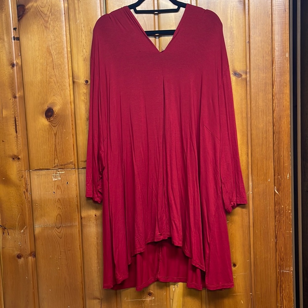 Red women’s plus sized top